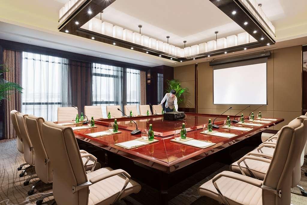 מלון Fushun  Wanda Realm Fushun מתקנים תמונה