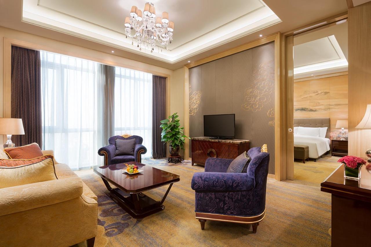 מלון Fushun  Wanda Realm Fushun מראה חיצוני תמונה